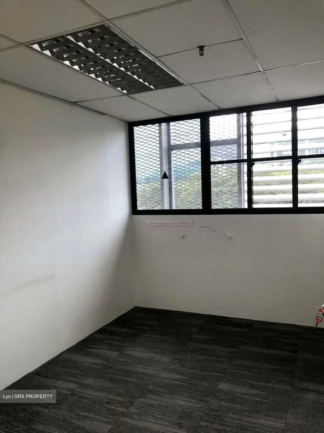 Leong Huat Building (D13), Factory #543707811
